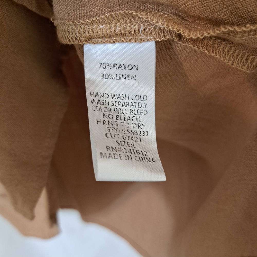 NWT SZ L She + Sky Tan Linen Blend Button-Up Blouse - Picture 6 of 9